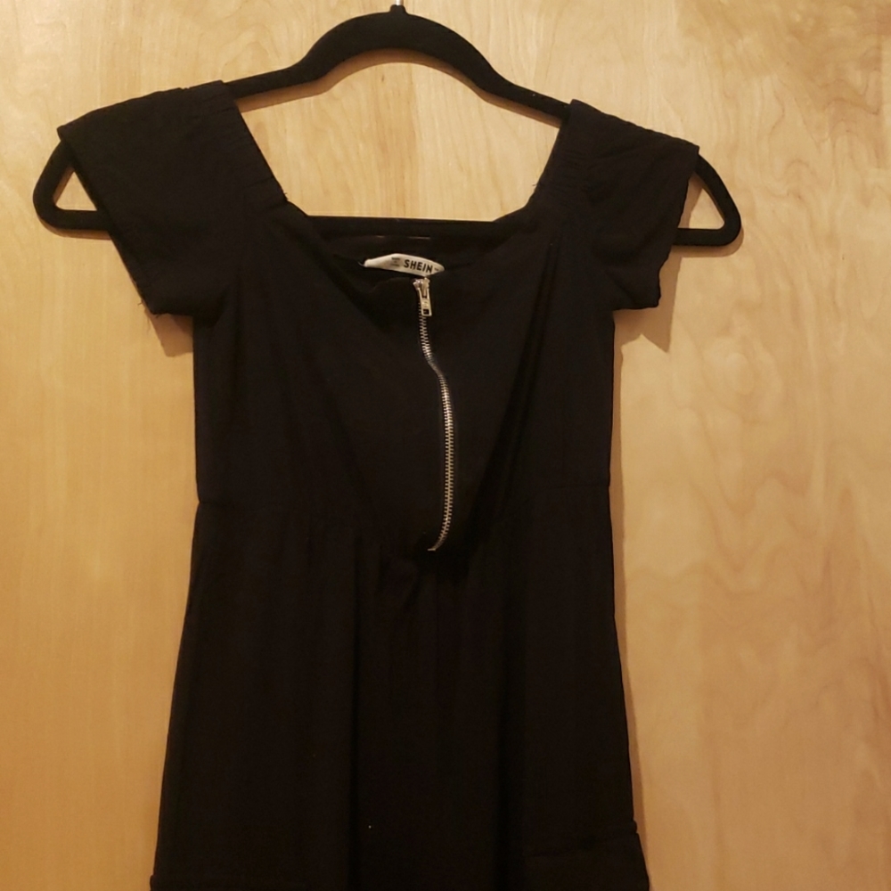 Girls zip up body suit